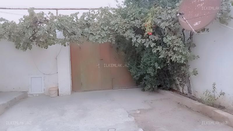 Satılır əmlak 4 otaqlı 101 m², Bakı, Binəqədi rayonu / Binəqədi qəs.